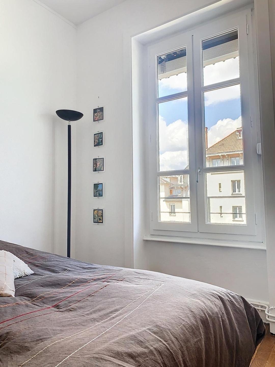 Apartment Spacieux T3 80m2 Plein Centre Presque Ile ! *